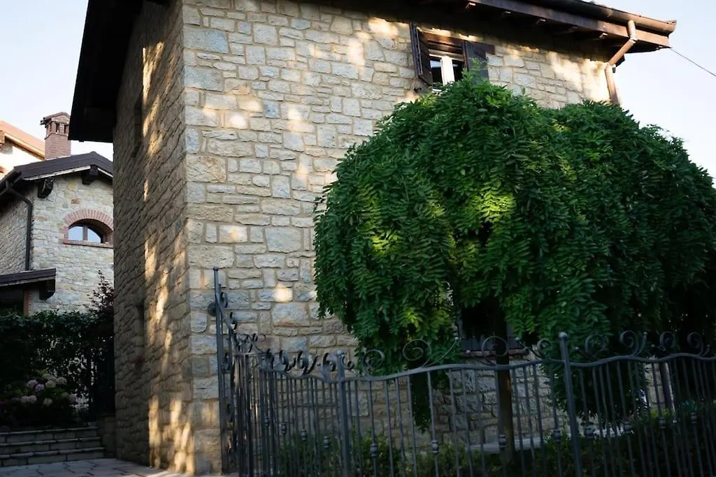 La Casina-Maisonette Serramazzoni 0*,